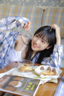 美女性感比基尼动态